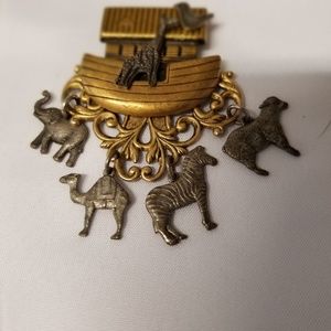 Pin Noah's Ark goldtone with animal charms